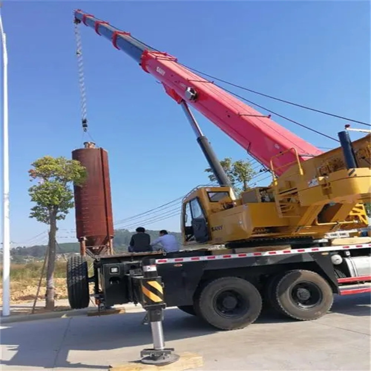 利川80吨吊车出租多少钱